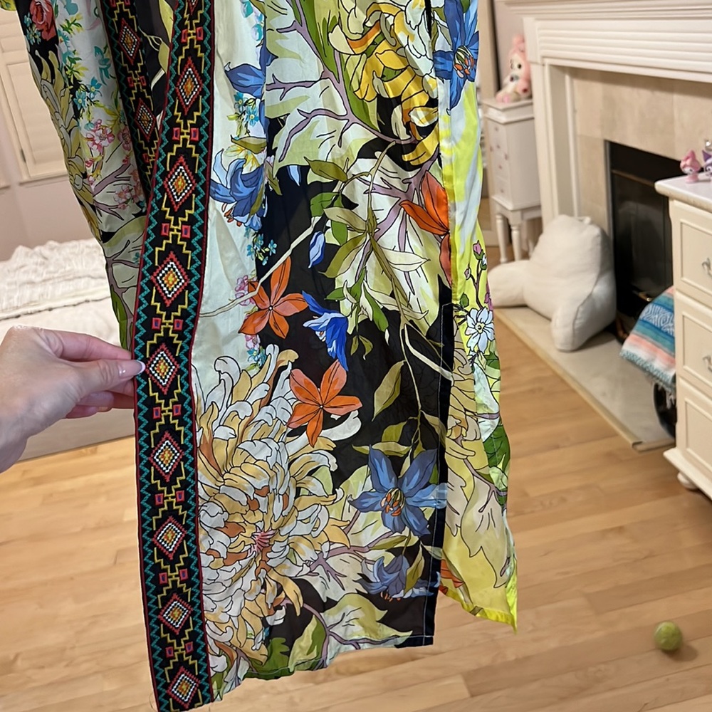 Johnny was multicolor floral printed kimono with tribal embroidery trim - Picture 2 of 4